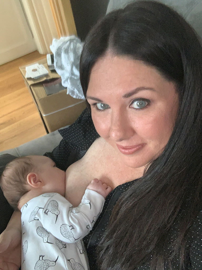 Borstvoeding moeder amanda en baby