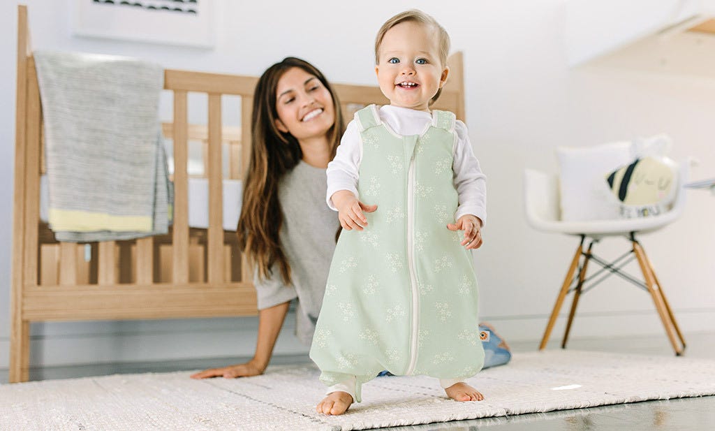 Baby en moeder, klaar voor een beter slaapritme